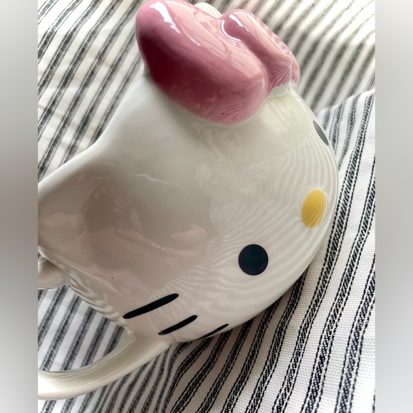 Hello Kitty Figural Sculpted Coffee Tea Mug NWT - Picture 8 of 8